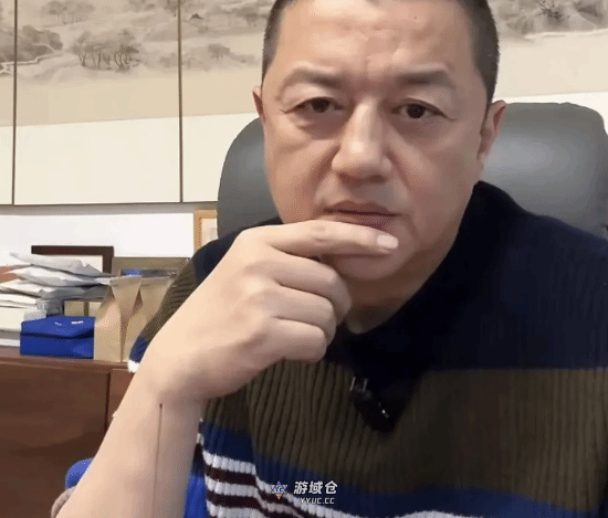 李亚鹏心疼张雪拍卖奖杯：准备找朋友拍下送回去